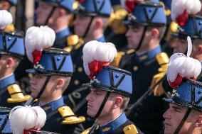 Bastille Day Military Parade : Troops - Paris