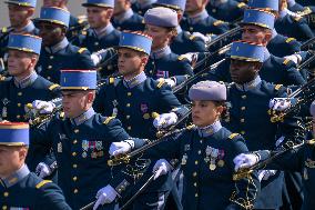 Bastille Day Military Parade : Troops - Paris