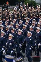 Bastille Day Military Parade : Troops - Paris