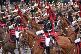 Bastille Day Military Parade : Troops - Paris