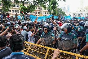 Students Protest Job Quotas in Bangladesh