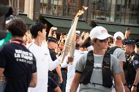 Kim Seok-jin with The Olympic torch - Paris