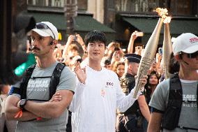 Kim Seok-jin with The Olympic torch - Paris