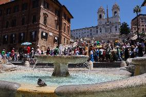 ITALY-ROME-HEATWAVE-TOURISM