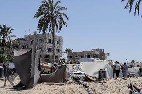 Dozens Killed In Israeli Strike Targeting Hamas Military Chief - Gaza