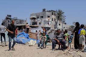 Dozens Killed In Israeli Strike Targeting Hamas Military Chief - Gaza