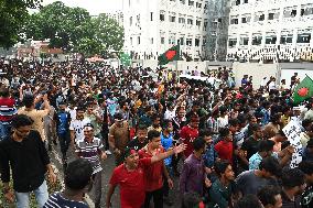 Hundreds Of Students March Towards The President House In Dhaka.