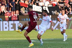 CFR Cluj v Dinamo Bucuresti - Romanian Superliga