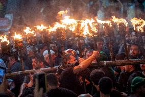 Iran-Muharram, Performing With Fire