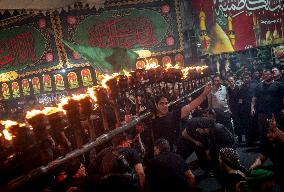 Iran-Muharram, Performing With Fire