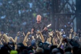 Metallica Performs - Madrid