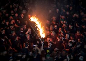 Iran-Muharram, Performing With Fire