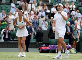 (SP)BRITAIN-LONDON-TENNIS-WIMBLEDON-MIXED DOUBLES-FINAL