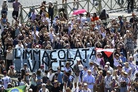 Pope Francis Leads The Angelus Prayer - Vatican