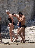 Brigitte Nielsen And Family Beachside - Ischia