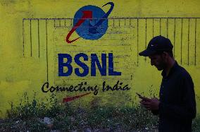 Consumers Flock To BSNL After Telecom Giants Hike Tariffs