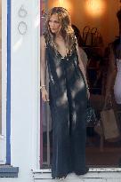 Jennifer Lopez And Violet Affleck Shopping - The Hamptons