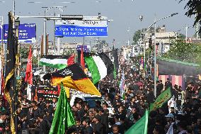 Thousands Participate In Muharram Mourning Process In Kashmir