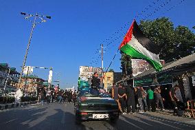 Thousands Participate In Muharram Mourning Process In Kashmir