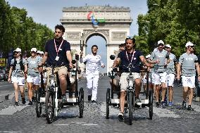 Paris 2024 - Olympic Flame At The Arc De Triomphe - Paris