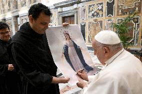 Pope Francis Holds An Audience - Vatican