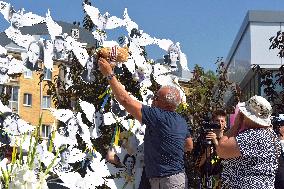 Vinnytsia pays tribute to victims of Russian missile strikes on July 14, 2022