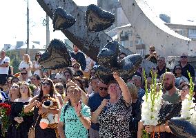 Vinnytsia pays tribute to victims of Russian missile strikes on July 14, 2022