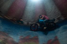Motorcyclist Couple Braves A Giant Bowl - Sumatra