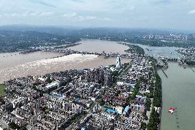 Yangtze River Gezhouba Water Conservancy Project Flood Discharge