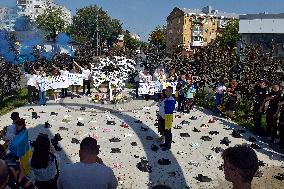 Vinnytsia pays tribute to victims of Russian missile strikes on July 14, 2022