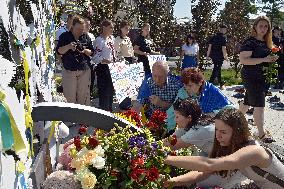 Vinnytsia pays tribute to victims of Russian missile strikes on July 14, 2022