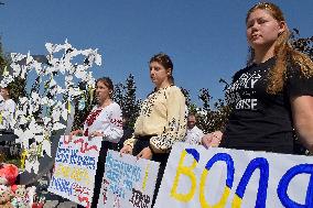 Vinnytsia pays tribute to victims of Russian missile strikes on July 14, 2022