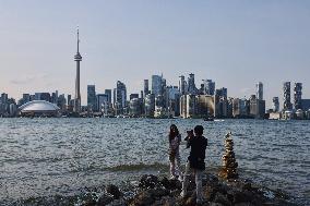 Daily Life On Centre Island