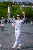 (SP)FRANCE-PARIS-OLYMPIC GAMES-TORCH RELAY