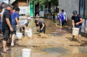 KYRGYZSTAN-OSH-MUDFLOWS-AFTERMATH