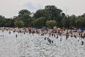 Centre Island Beach In Toronto, Canada