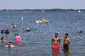 Centre Island Beach In Toronto, Canada