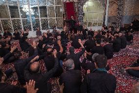 Iranians Commemorate Tasou'a