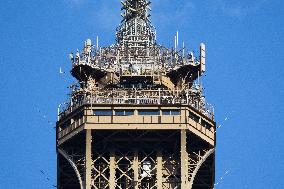 Olympic Torch Relay on the Eiffel Tower - Paris