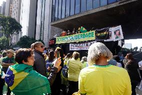 Protest Against The PT Has Lula's "pixuleco"