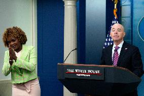 Alejandro Mayorkas press briefing - Washington