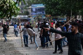 Clash Between Bangladesh Chhatra League And Quota Protesters In Dhaka University