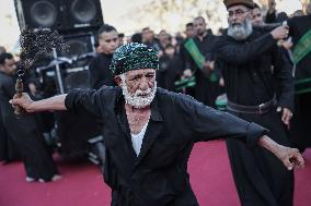 Muslims Pay Their Respects In Karbala, Iraq