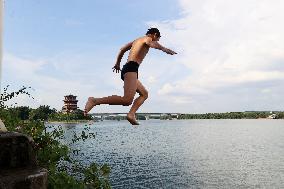 People Cool Off in Liuhzou