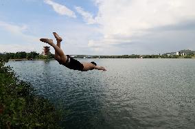 People Cool Off in Liuhzou