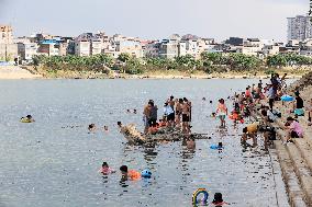 People Cool Off in Liuhzou