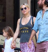 Kate Hudson Head To Lunch With Family - NYC