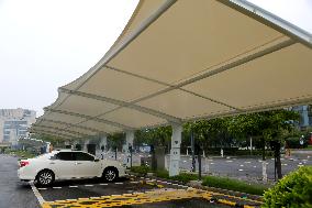 A Superelectric Vehicle Fast Charging Station in Lianyungang