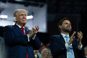 Trump Appears With Bandaged Ear At RNC - Milwaukee