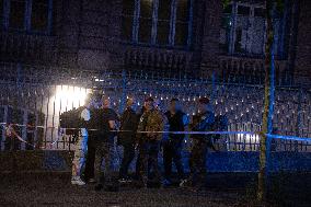 Patrolling Soldier Stabbed At Train Station - Paris